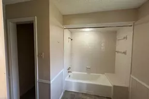 4726 Berridge Ln, Dallas, TX 75227 - Photo 11