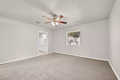 811 Katherine Court, Cedar Hill, TX 75104 - Photo 11