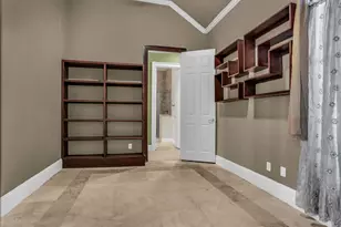 506 S Durango Circle, Irving, TX 75062 - Photo 5