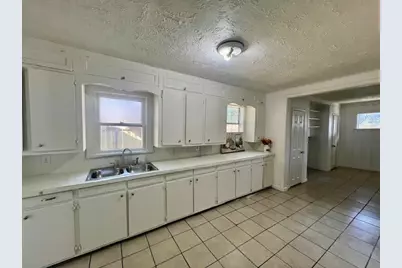 308 N Retta Street, Fort Worth, TX 76111 - Photo 11