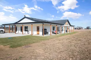 618 Minnis Rd, Collinsville, TX 76233 - Photo 9