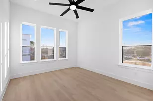 1967 Gallagher St, Dallas, TX 75212 - Photo 29