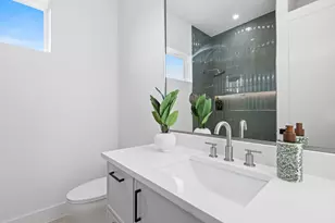 1967 Gallagher St, Dallas, TX 75212 - Photo 15