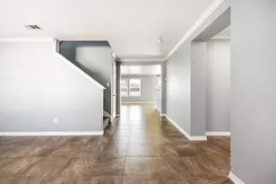 603 Sotogrande St, Grand Prairie, TX 75051 - Photo 3