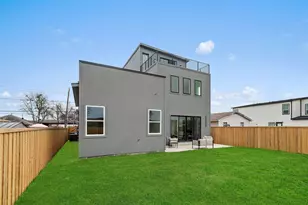 3343 Canada Dr, Dallas, TX 75212 - Photo 9