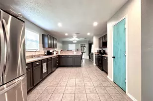 700 Hummingbird Trail, Saginaw, TX 76131 - Photo 25