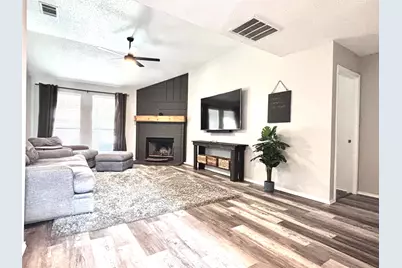 700 Hummingbird Trail, Saginaw, TX 76131 - Photo 29