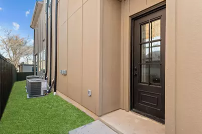 1827 Pollard Street, Dallas, TX 75208 - Photo 7