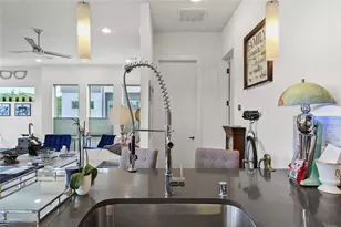 1911 Summit Ave, Dallas, TX 75206 - Photo 11