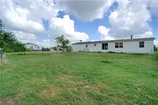 12541 Meadow Green Ln, Justin, TX 76247 - Photo 17