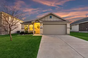 437 Frio Pass Trl, Haslet, TX 76052 - Photo 3