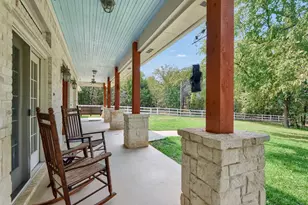 114 County Rd 225, Valley View, TX 76272 - Photo 9