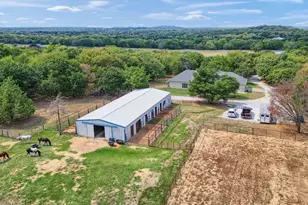 114 County Rd 225, Valley View, TX 76272 - Photo 5