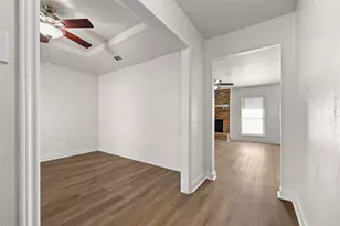 1604 Brighton Dr, Carrollton, TX 75007 - Photo 3