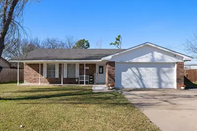 137 N Jessup Street, Alvarado, TX 76009 - Photo 1