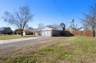 137 N Jessup St, Alvarado, TX 76009 - Photo 23
