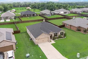 480 Collin St, Nevada, TX 75173 - Photo 3