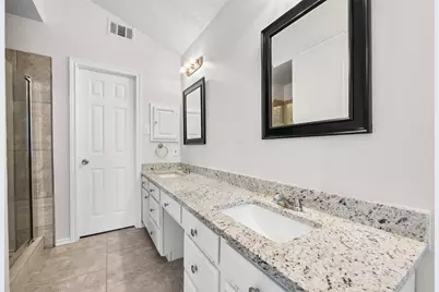 1801 Spanish Trail, Irving, TX 75060 - Photo 13