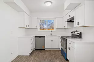 1631 Roundrock Trail, Mesquite, TX 75149 - Photo 3