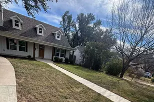 2158 Morning Glory Ave, Fort Worth, TX 76111 - Photo 3