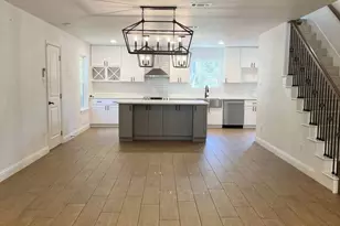 2158 Morning Glory Ave, Fort Worth, TX 76111 - Photo 11