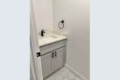 2158 Morning Glory Avenue, Fort Worth, TX 76111 - Photo 29