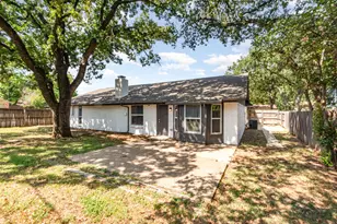 6908 Briardale Dr, North Richland Hills, TX 76182 - Photo 19