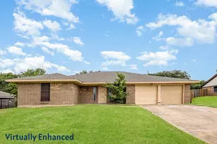 712 Springhill Dr, Hurst, TX 76054 - Photo 1