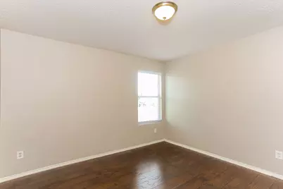 3011 Clemente Drive, Grand Prairie, TX 75052 - Photo 11