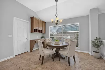 11704 Rosemont Court, Denton, TX 76207 - Photo 5