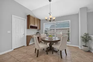 11704 Rosemont Ct, Denton, TX 76207 - Photo 5