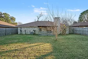 13241 Lexington Ln, Balch Springs, TX 75180 - Photo 29