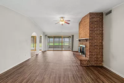 3417 Cavalier Court, Irving, TX 75062 - Photo 5