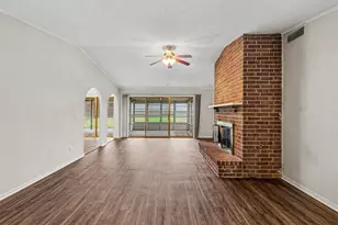 3417 Cavalier Ct, Irving, TX 75062 - Photo 5