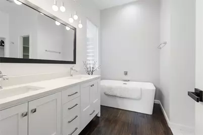 2534 Gladstone Drive, Dallas, TX 75211 - Photo 23