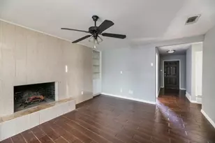 540 Billie Ruth Ln, Hurst, TX 76053 - Photo 9