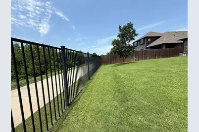 4705 Dorchester Drive, McKinney, TX 75071 - Photo 3