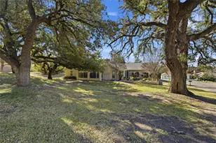 4425 Westchester Dr, Waco, TX 76710 - Photo 3