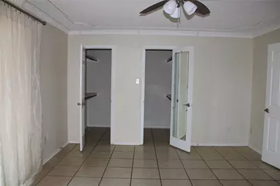 613 Renfro Street, Burleson, TX 76028 - Photo 11