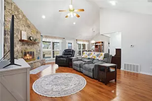 215 Younger Ranch Rd, Azle, TX 76020 - Photo 7