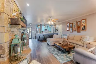 2002 Mockingbird Bnd, Possum Kingdom Lake, TX 76449 - Photo 5