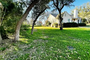 401 S Hillcrest Ave, Eastland, TX 76448 - Photo 3