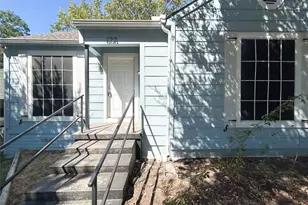 608 W Lake Street W, Ennis, TX 75119 - Photo 5