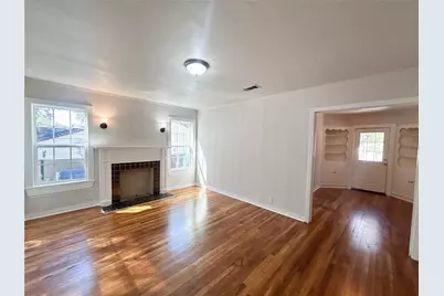 608 W Lake Street W, Ennis, TX 75119 - Photo 7