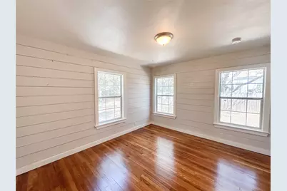 608 W Lake Street W, Ennis, TX 75119 - Photo 15