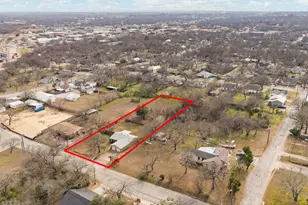 411 Vine St, Weatherford, TX 76086 - Photo 3