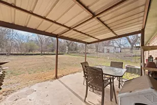 411 Vine St, Weatherford, TX 76086 - Photo 17