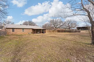 411 Vine St, Weatherford, TX 76086 - Photo 21