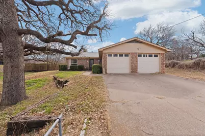 411 Vine Street, Weatherford, TX 76086 - Photo 1