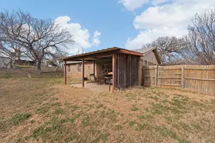 411 Vine St, Weatherford, TX 76086 - Photo 25